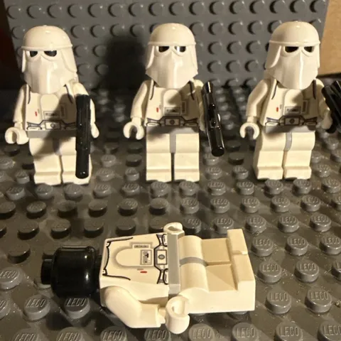 LEGO Star Wars Lot of 4 Snowtrooper Minifigures sw0115 Hoth Army Builder(3 Comp)