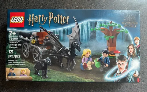 LEGO Harry Potter: Hogwarts Carriage and Thestrals (76400) NIB. Sealed, Retired