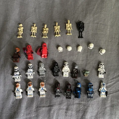 LEGO Star Wars Minifigure Lot Stormtrooper & Clone Trooper w/ Helmets, Droids