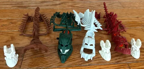 Lego Lot Bionicle Piraka Spine Flexible Mask Thok white head parts
