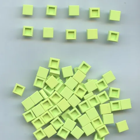 LEGO x 100 Yellowish Green Tile 1 x 1 bulk lot 3070