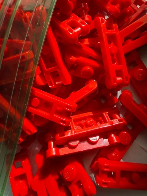 LEGO - NEW- #18649-RED -PLATE MODIFIED 1 X 2 W/ 2 HANDLES-20 PIECES