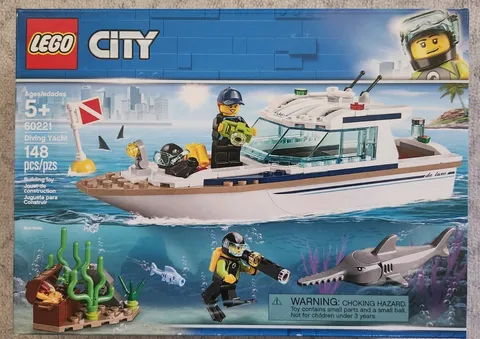 LEGO CITY: Diving Yacht (60221) New/Sealed