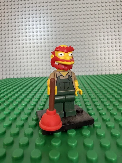 LEGO Simpsons Collectible Minifigures Series 2 Groundskeeper Willie