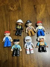 Lot Of 7 Lego Duplo Mini Figures