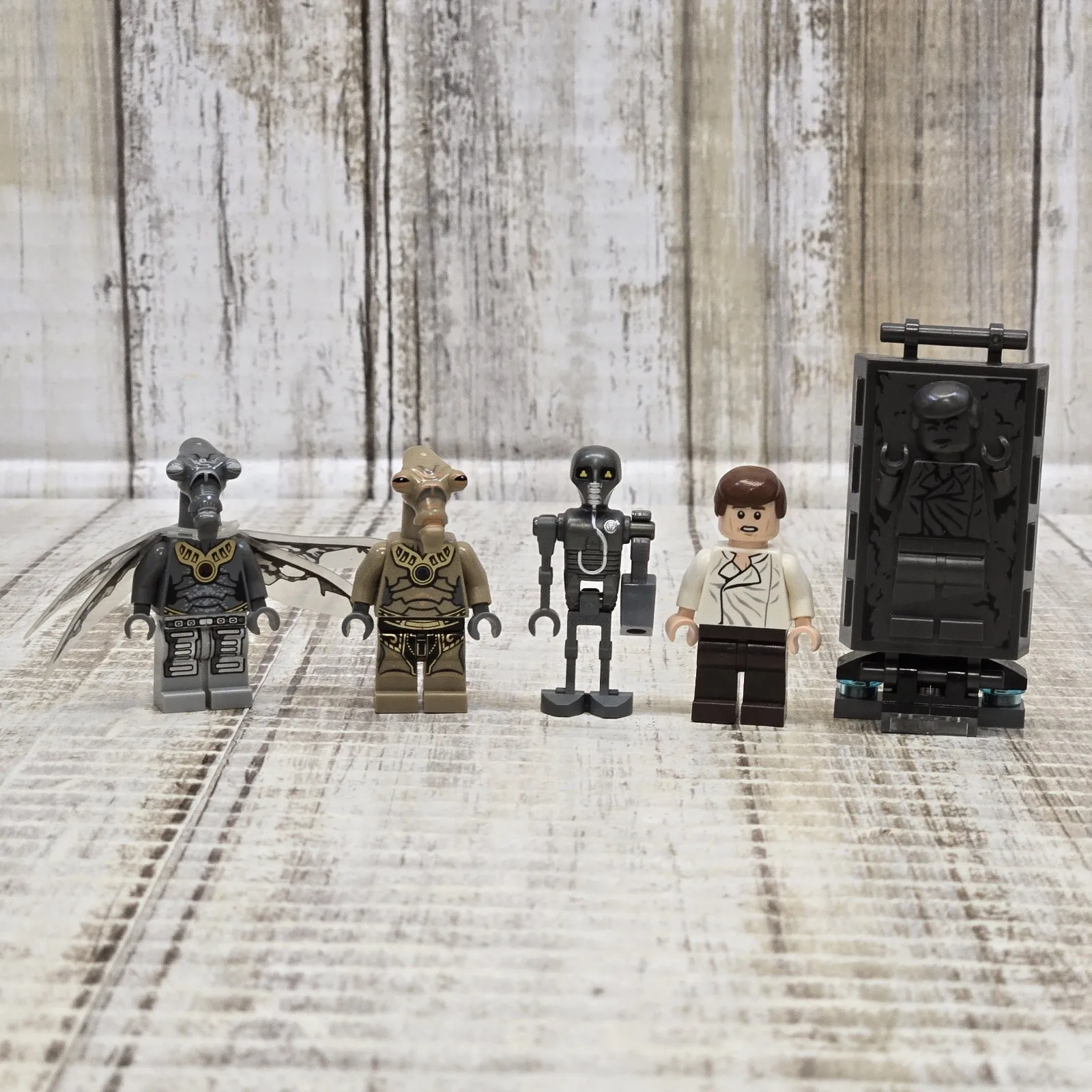 Star Wars LEGO Minifigures Han Solo Carbon Geonosian Zombie Medical Droid