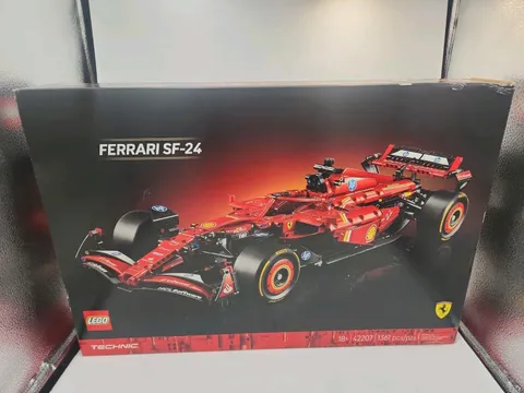 LEGO TECHNIC: Ferrari SF-24 F1 Car (42207)
