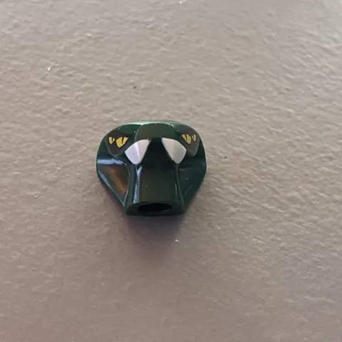 Lego Ninjago Head Modified Snake 4 Yellow Eyes and Lime Scales Pattern Spitta