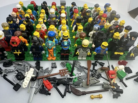 10  LOT Genuine LEGO MINIFIGURES complete  with Accessories