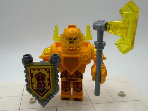 LEGO Nexo Knights Ultimate Axl minifigure yellow visor 70336 nex053