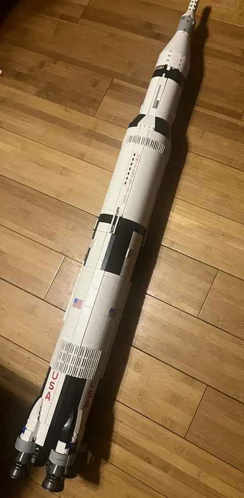 USED NASA Apollo Saturn V (21309) Assembled. Almost Complete.