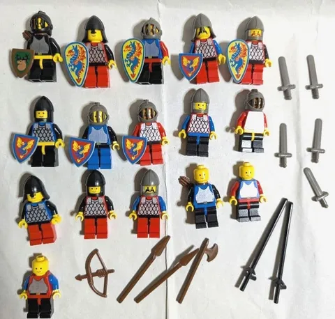 LEGO Minifigure Castle Knight Lot Set Bulk Sale