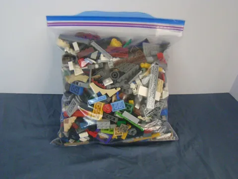 Lego Lot 1 Gallon Bag of Mixed Legos 2.53 lbs