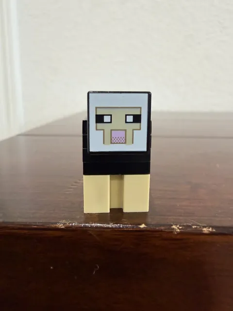 Lego Minecraft Mountain Cave Black Sheep - Pristine Condition