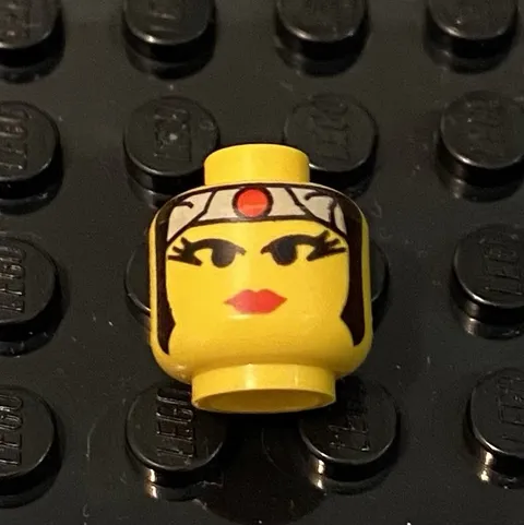 LEGO Classic Ninja Princess Yellow Minifig Female Head