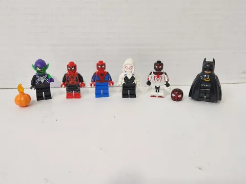 Lot Of 6 Lego Super Heroes Minifigures- Spider-Man, Batman & Green Goblin 