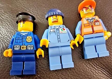 Lot 3 Lego Mini Figures City Workers Police Officers Bad Cops Lego Mini Figures