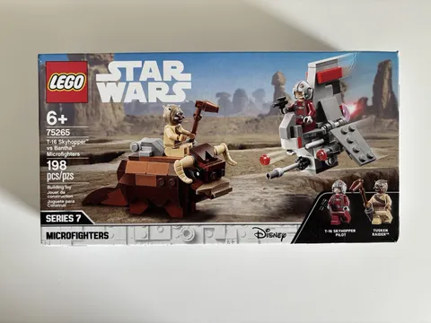 LEGO Star Wars: T-16 Skyhopper vs Bantha Microfighters (75265)