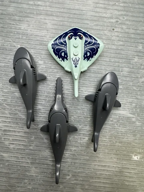 LEGO Sea Creature MINIFIGURE LOT metallic Manta Ray Stingray grey Shark Sawfish