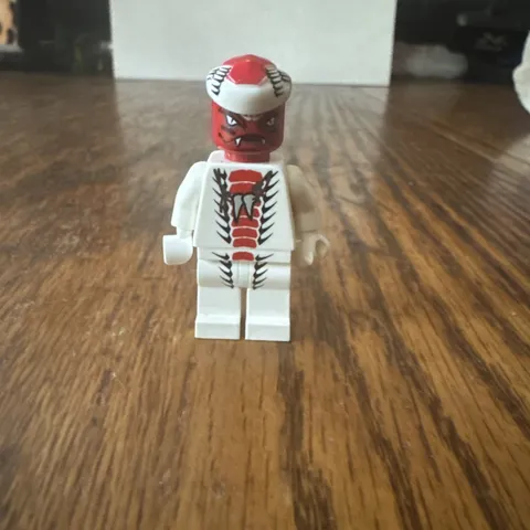 LEGO minifigure Snappa njo0035 Ninjago Rise of the Snakes 9442 white snake - 2O