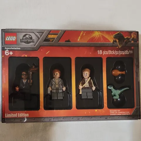 LEGO Jurassic World 2018 Bricktober Minifigure Set 2/4 Limited Ed 18 pcs