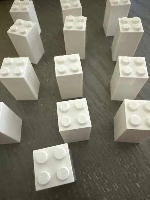 LEGO Brick 2 x 2 x 3 (30145) 13 Pcs White Used
