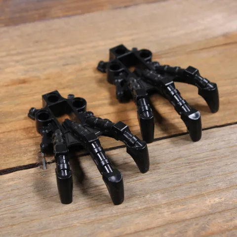 LEGO Bionicle Black Foot Piraka Clawed Part No 53562 87047 Qty 2