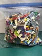 2 Pound 8 Ounce Bag Of Lego Pieces