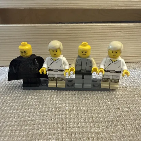 Lego Star Wars Vintage Yellow Head Minifigure Lot Of 4