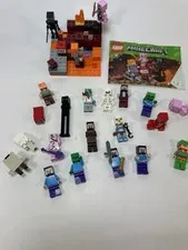 Lego 21139  Minifigure Lot of 20 Minecraft Figures & Spare Pieces plus