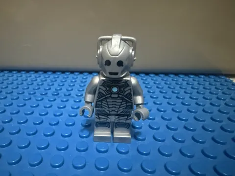 LEGO Cyberman Minifigure  71238