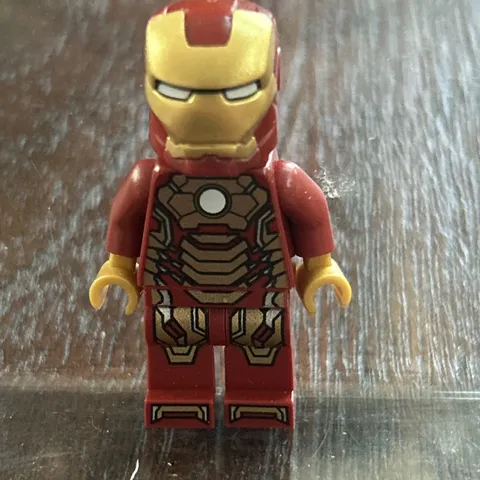 LEGO Marvel Super Heroes Iron Man Mark 42 Armor Minifigure Rare Adult Owned