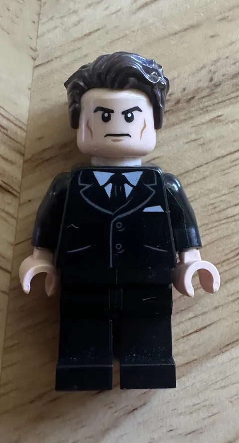 Jurassic World LEGO Eli Mills 75930 Minifigure Dinosaur Movie Jurassic Park 🦖