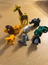 LEGO DUPLO  lot of 8 animals (7)