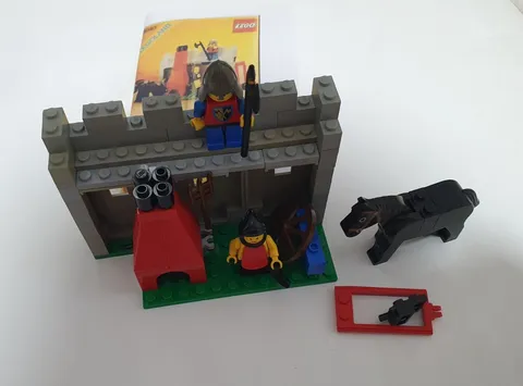 Lego Castle 6040 Blacksmith Shop Blacksmith