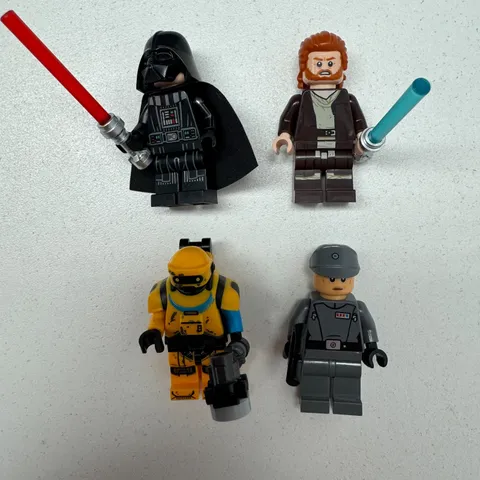 Lego Star Wars Minifigures from Set 75334 SW1225 SW1226 SW1227 SW1228