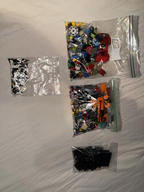 Lego Minifigures Parts And Accessories Lot