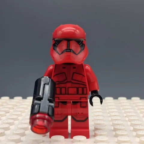 Lego Star Wars Sith Trooper - Red Armor and Helmet Minifigure sw1065