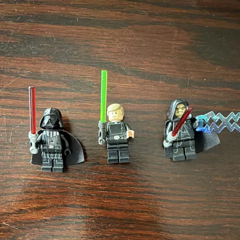LEGO Star Wars Minifigure Lot of 3 Darth Vader & Luke Skywalker w/ Lightsabers