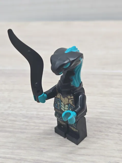 LEGO NINJAGO Minifigure Black & Teal Snake Head with Printed Torso & Legs
