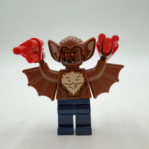 USED LEGO DC Man-Bat Superheroes Batman Set 76011 Sh0086