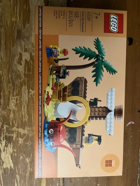 LEGO Promotional: Pirate Ship Playground (40589)