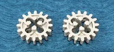 LEGO PART 4019 TECHNIC GEAR 16 TOOTH AXLE HOLE WITH OPEN SIDES 2 PIECES (GRAY)