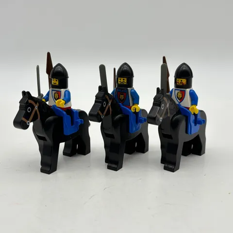 Vintage LEGO Castle Lion Knights Horse Riders Lot 3 Black Horses Swords Spears