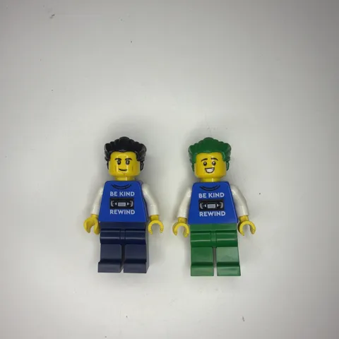 SDCC 2023 Lego BRICKBUSTER VIDEO BE KIND REWIND MINI FIGURE TORSO Comic Con 