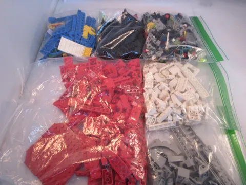 Large vintage Lego lot- 2 pounds with some minifigs