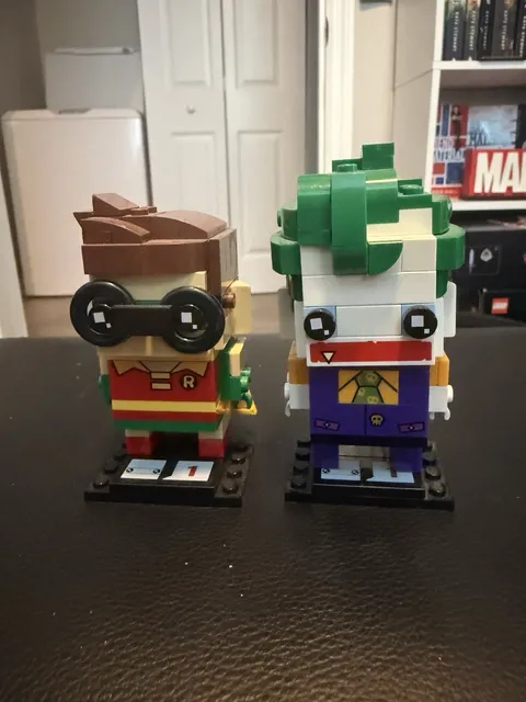 LEGO Batman Movie Lot of 2 BrickHeadz: 41587 Robin and 41588 Joker
