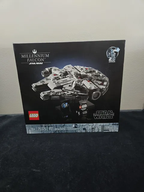 LEGO Star Wars: Millennium Falcon (75375)