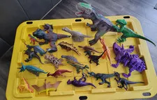 Big Lot Of 65 Collectible Jurassic Park & Other Dinosaurs Action Figures Toys