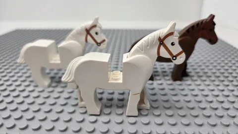 LEGO Classic Horses Lot Brown & 2 White Vintage Western Castle Horse 